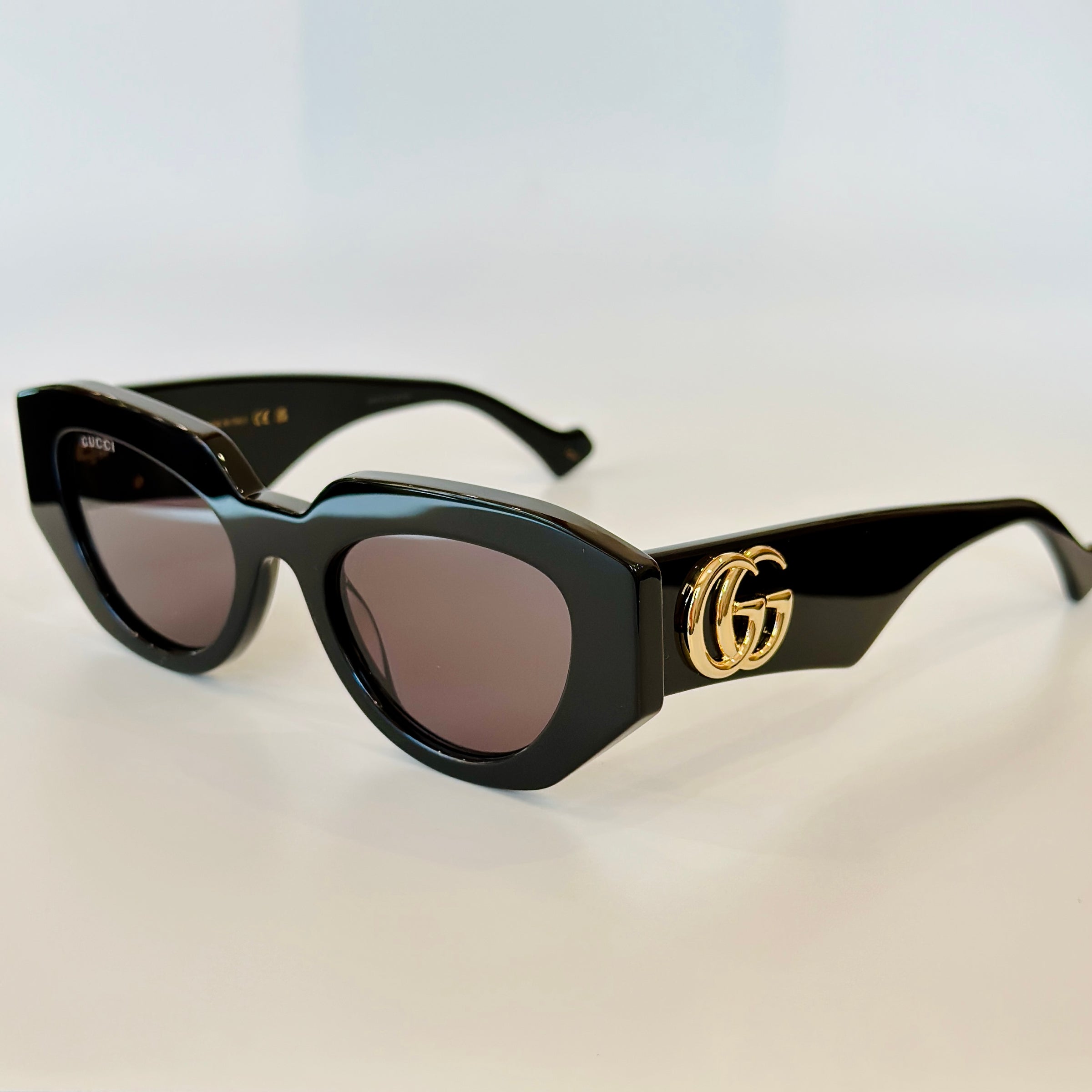 Gucci GG1421S-001 Black cat eye Ladies Sunglasses Gucci GG1421S - Black (001) Sunglasses | Geometric Cat-Eye  main image 4